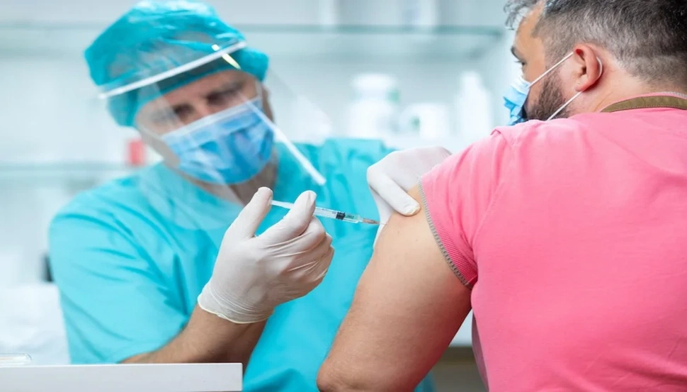 اجباری شدن واکسن کرونا در دانشگاه اتاوا