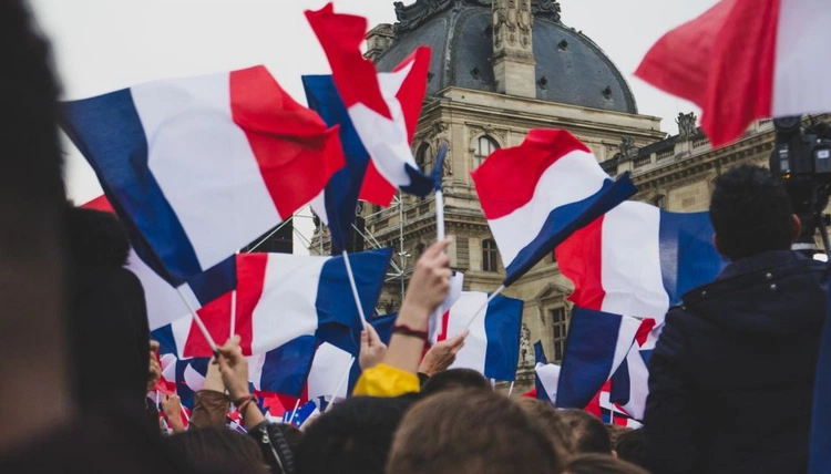 تغییراتی در فرانسه برای دانشجویان
