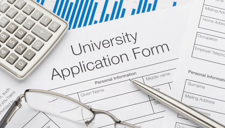 مدارک لازم برای اپلای در دانشگاه های خارج از کشور
