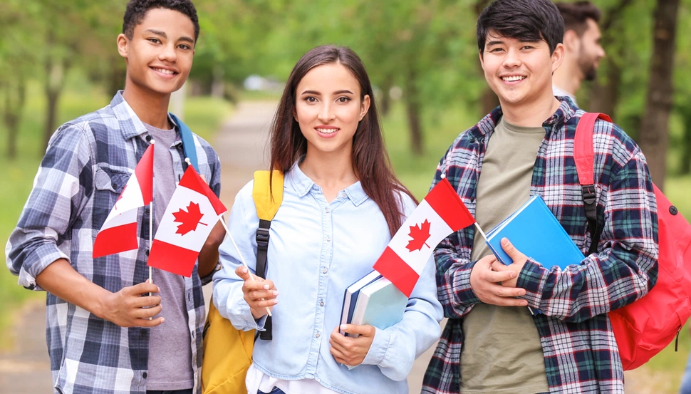 شرایط تحصیل در کانادا زیر 18 سال