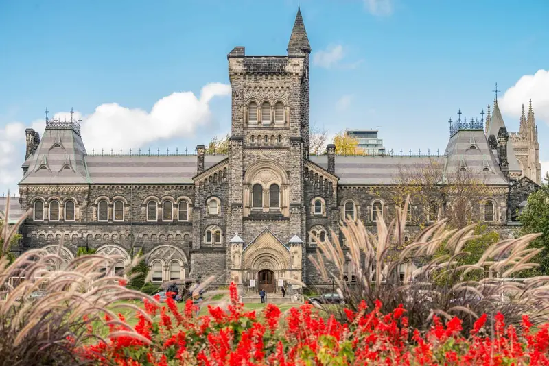 سایت دانشگاه تورنتو کانادا